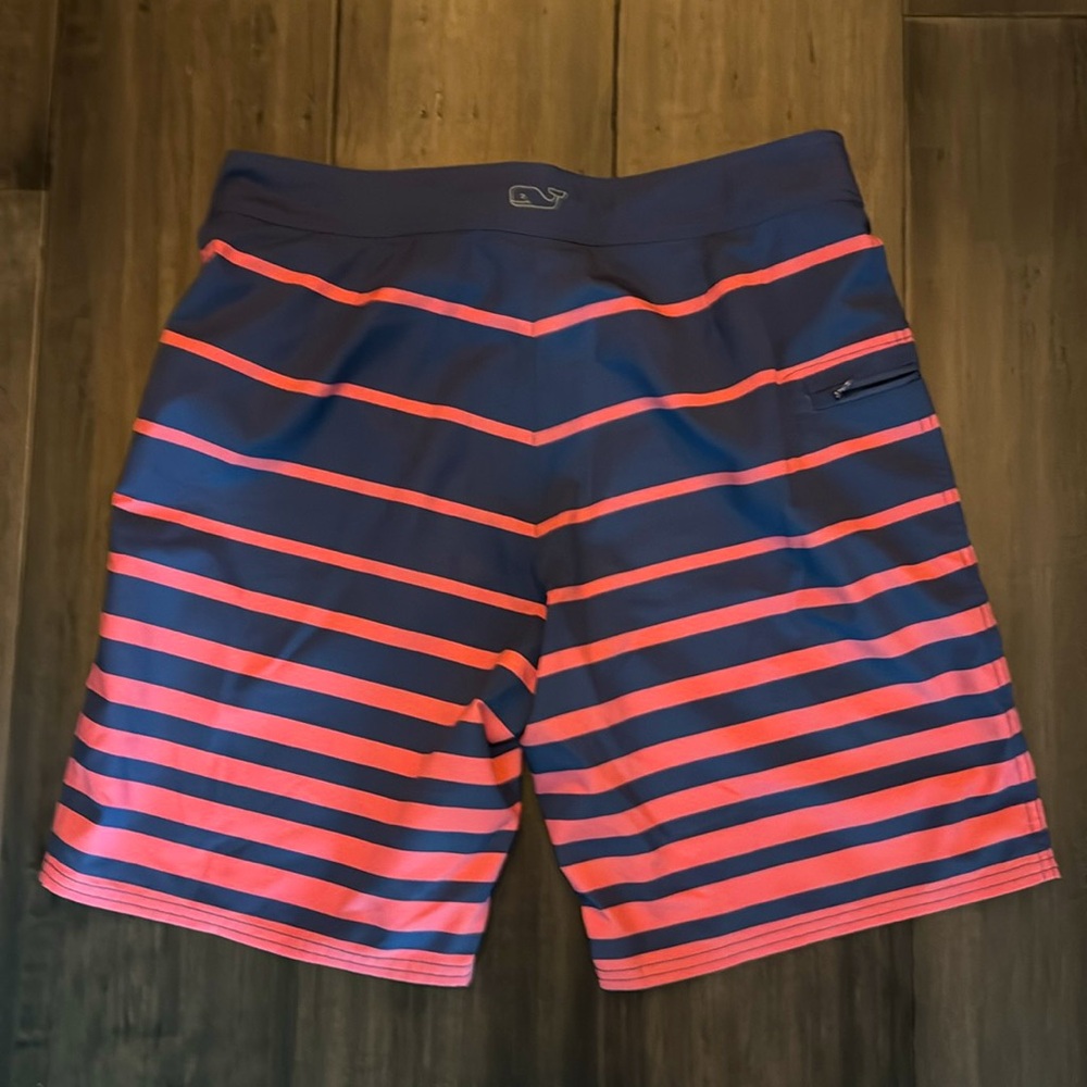 Men's Vineyard Vines Board Shorts Blue & Pink Stripe - 32" Waist